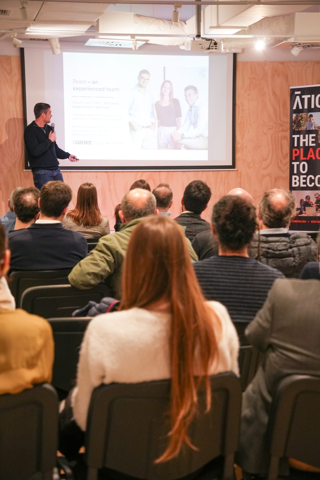 Networking en un evento de Nexen Capital
